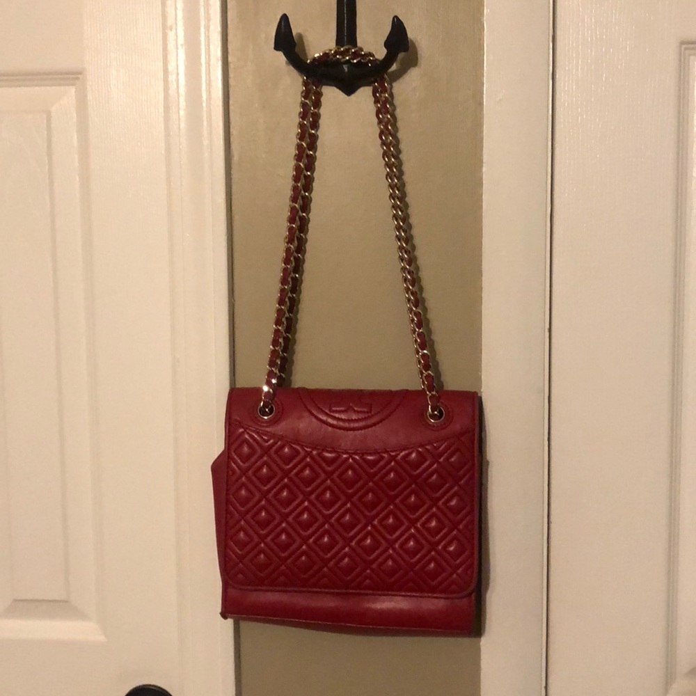 Red Tory Burch shoulder bag...